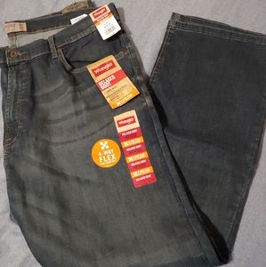 Wrangler Relaxed Bootcut Jeans 40x32